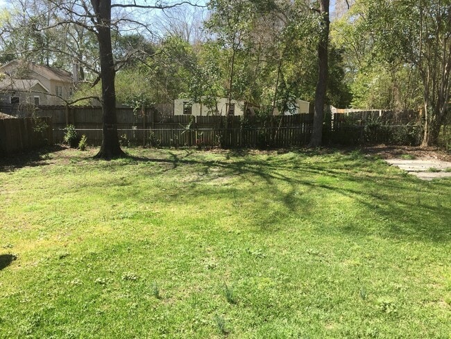 Building Photo - **AVAILABLE NOW**East Columbus, GA 4 Bedro...