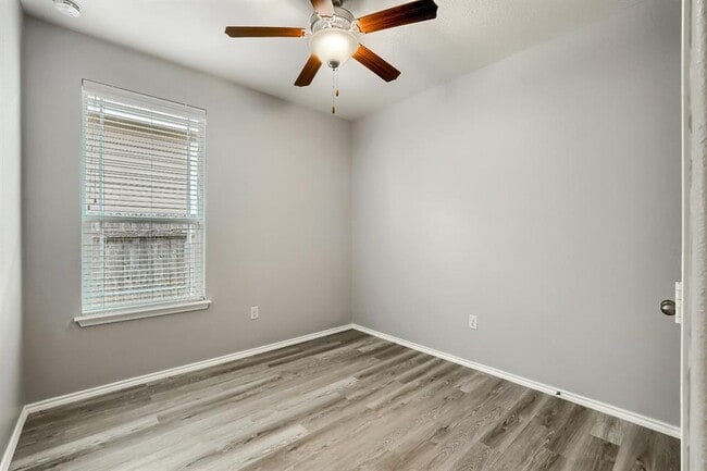 Building Photo - 7308 Altidore Dr