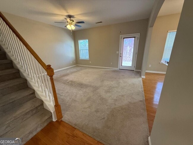 Building Photo - 314 Pin Oak Ave