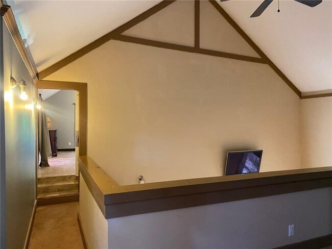 Building Photo - 1256 Chambers Rd