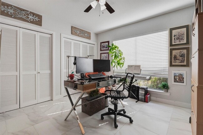 Building Photo - 2234 S Piney Point Rd