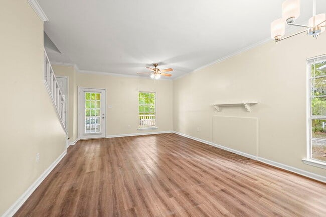 Building Photo - 12558 LA-10