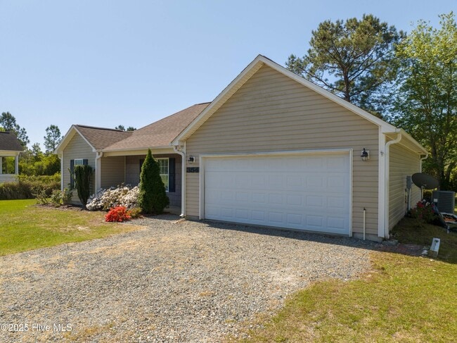 Building Photo - 354 Folkstone Rd