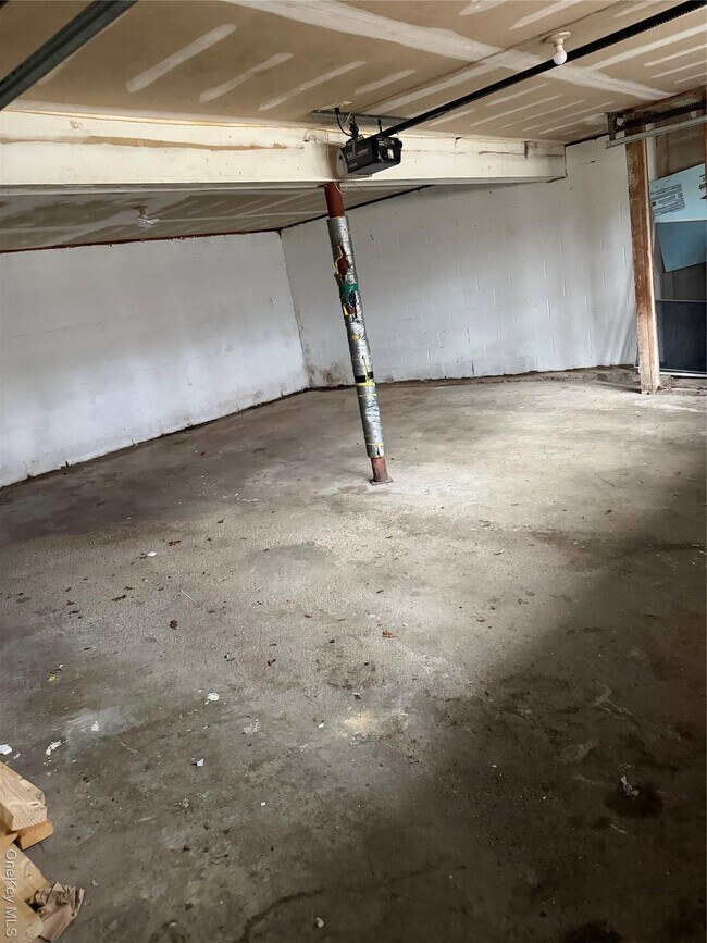 Building Photo - 9 Willard Pl