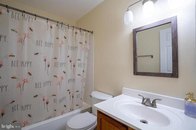 Building Photo - 3500 Vintage Spg Ter