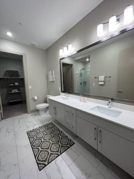 Building Photo - 3158 Stillhouse Creek Dr