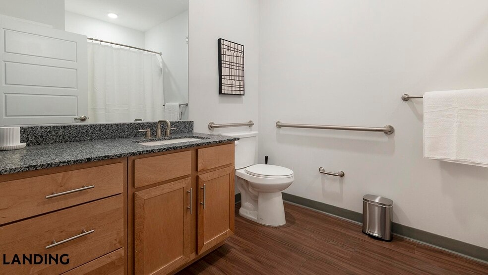 Building Photo - 302 13th St S