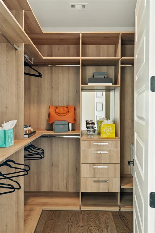 Building Photo - 600 Guadalupe St