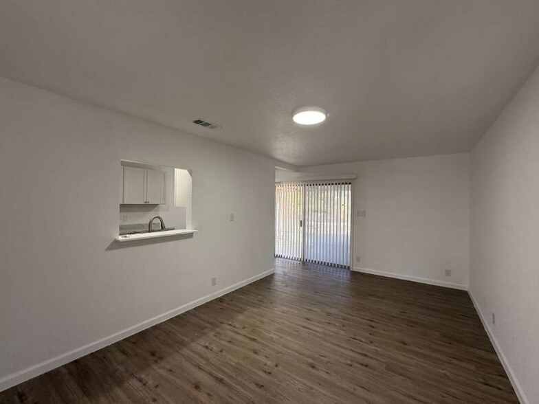 Building Photo - 9419 Gold Dust St