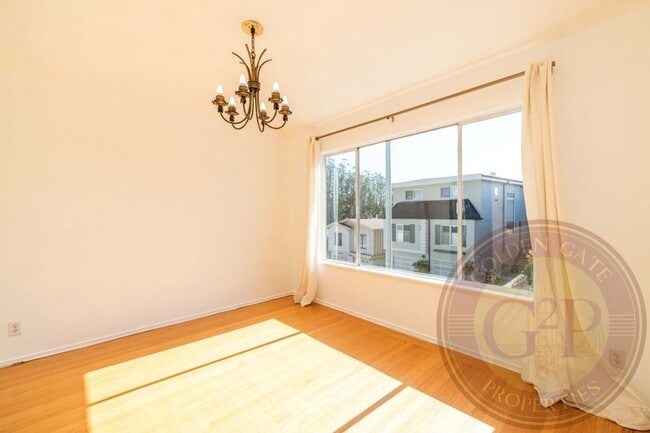 Building Photo - Forest Knolls - 3 BR, 2 BA House 1,275 Sq. Ft. - 3D Virtual Tour, 2-Car Garage, Ample Storage