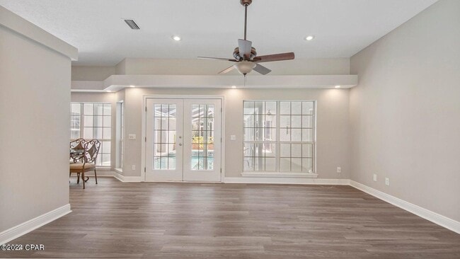 Building Photo - 104 Colony Harbour Rd