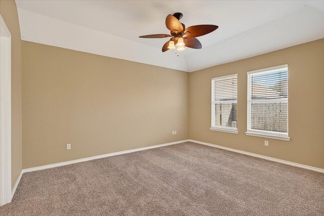 Building Photo - 5933 Brightwood Dr
