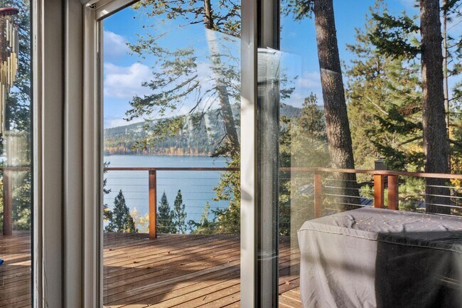 Building Photo - Whitefish Home with Great Lake Views