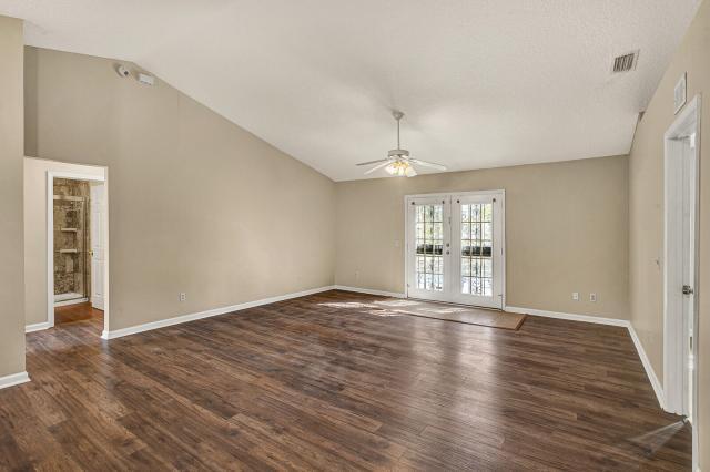 Building Photo - 3 bedroom in Jacksonville FL 32208