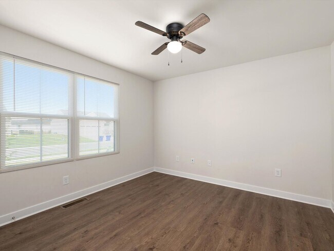 Building Photo - BeachTree Preserve Beauty | Finished Basement, Pool Access & Lawn Care Included