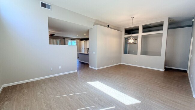 Building Photo - Beautiful 3 bedroom with AC in San Marcos