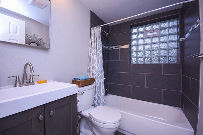 Bathroom - 105 S Meade St