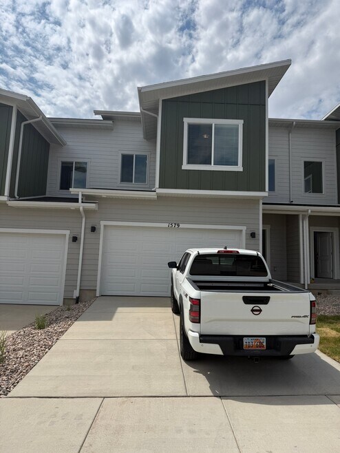 Building Photo - 1579 W Viola Ln