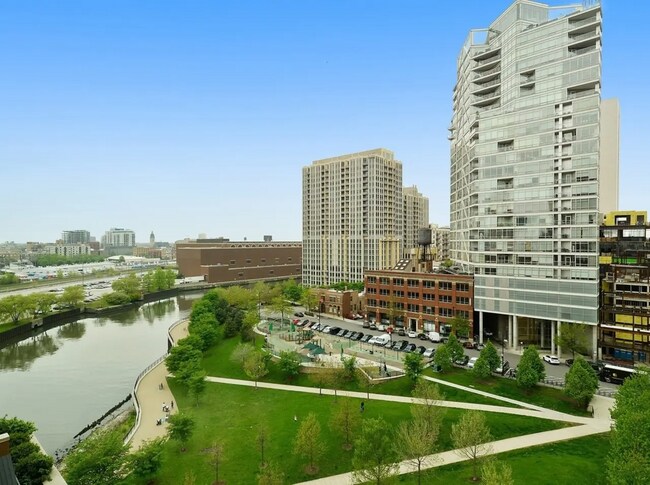 Bedroom View - 600 N Kingsbury St