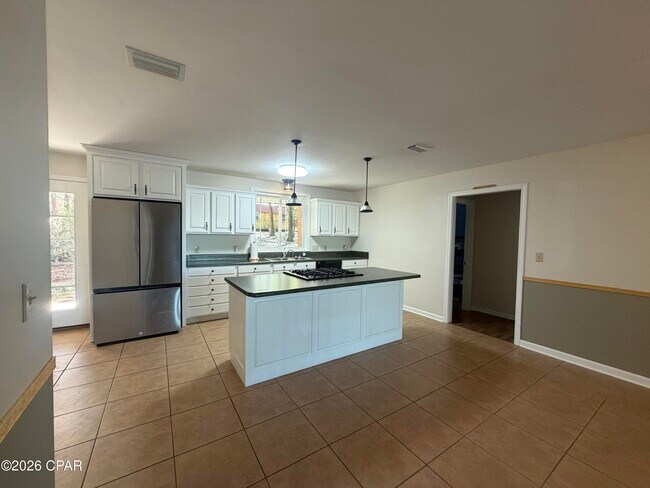 Building Photo - 3158 Lucas Lake Rd