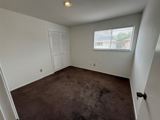 Building Photo - 8048 Sands Point Dr