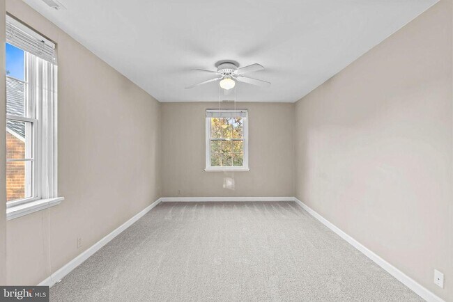 Building Photo - 3441 S Stafford St