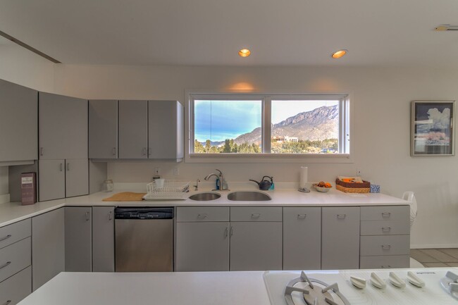 Building Photo - SANDIA HEIGHTS EXECUTIVE RENTAL 2+Story 3B...