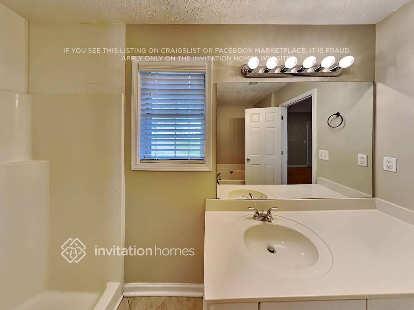 Building Photo - 2610 Abbots Glen Dr NW