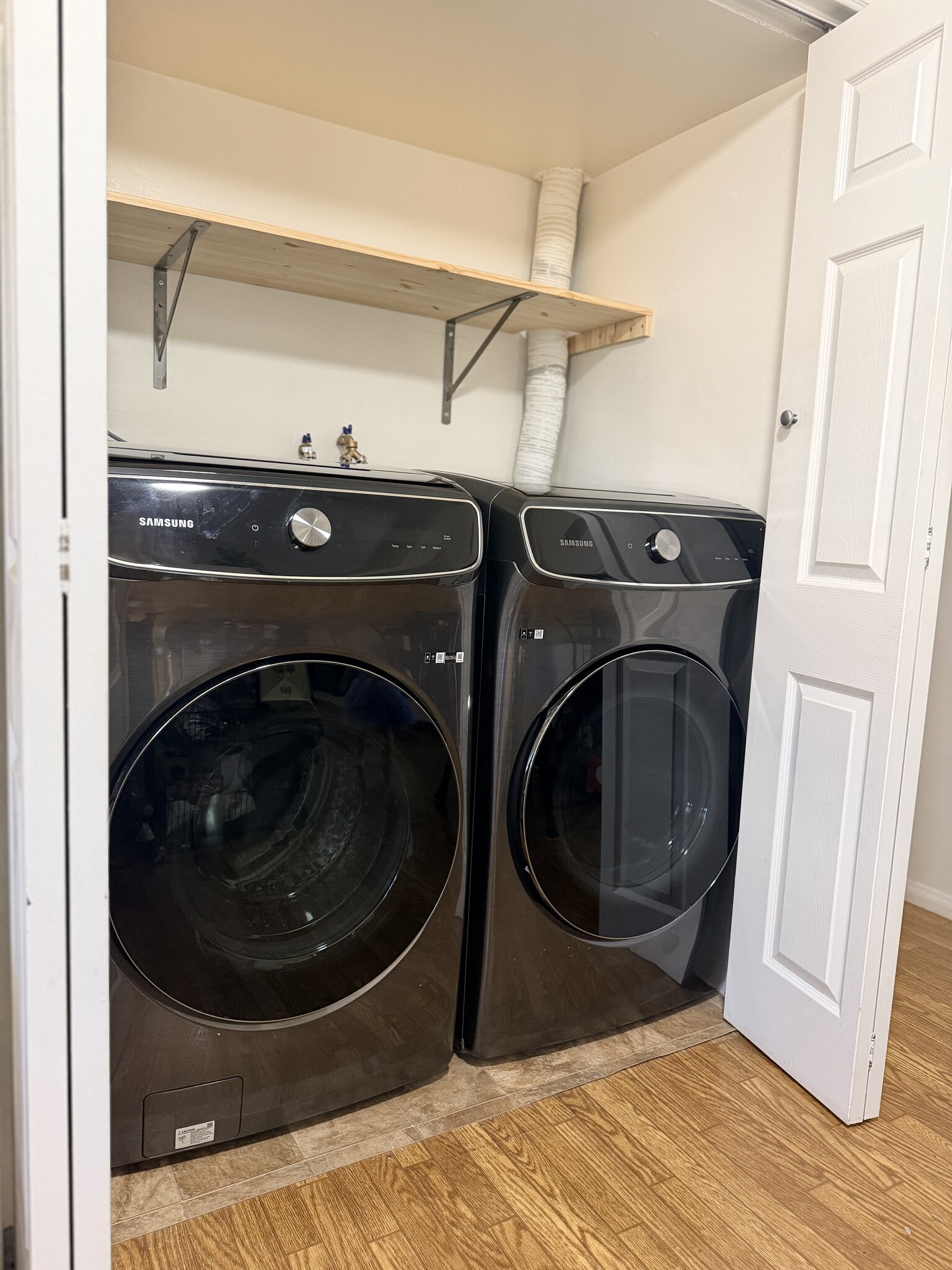 Building Photo - 11914 Volunteer Ave