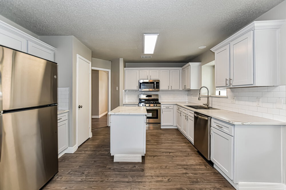 Building Photo - 7410 Aberdeen Dr