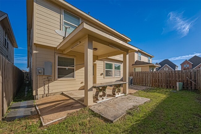 Building Photo - 14243 Oro Valley Dr