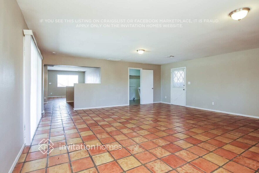 Building Photo - 8401 W Turney Ave