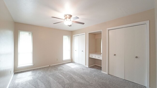 Building Photo - ALL UTILITIES INCLUDED!! FOR LEASE! 2 Bedr...