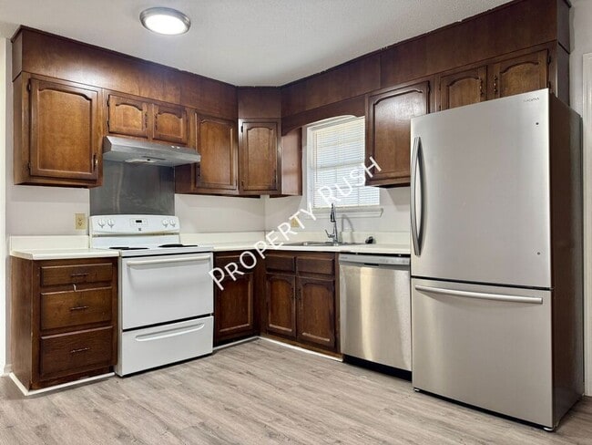 Building Photo - 5009 Marylin Ln