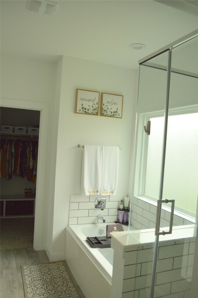 Building Photo - 10313 Cascade Range Ln