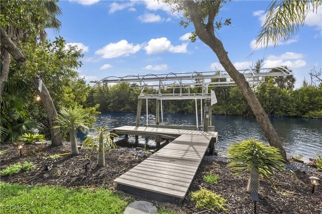 Building Photo - 7150 Cobiac Dr