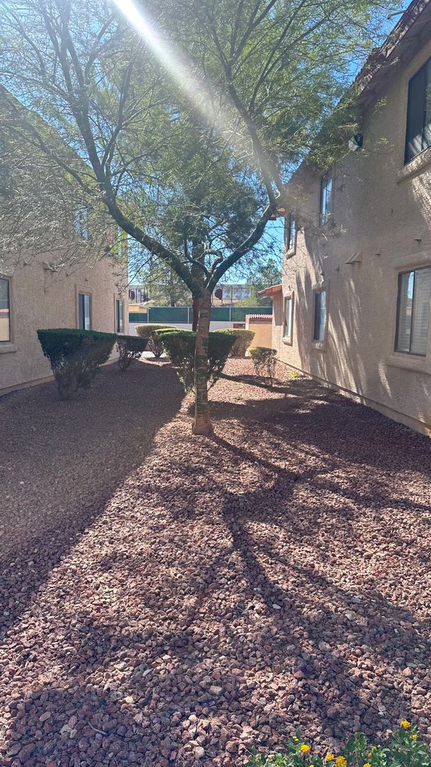 Building Photo - Beautiful & upscale 2 bedroom 2 bathrooms apartment Available for rent !!!  $ 1499