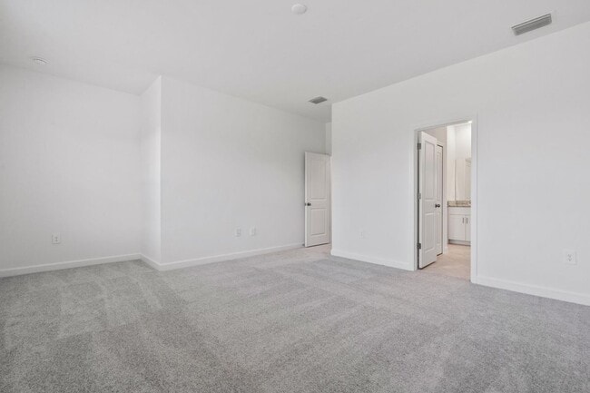 Building Photo - 14156 Gardeners Wy