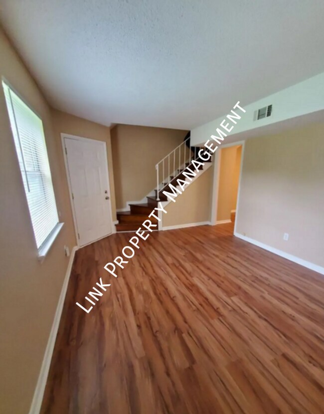 Building Photo - 4911 Marylin Ln