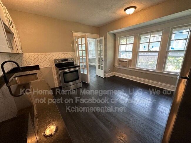 Building Photo - 3631 Pennsylvania Ave