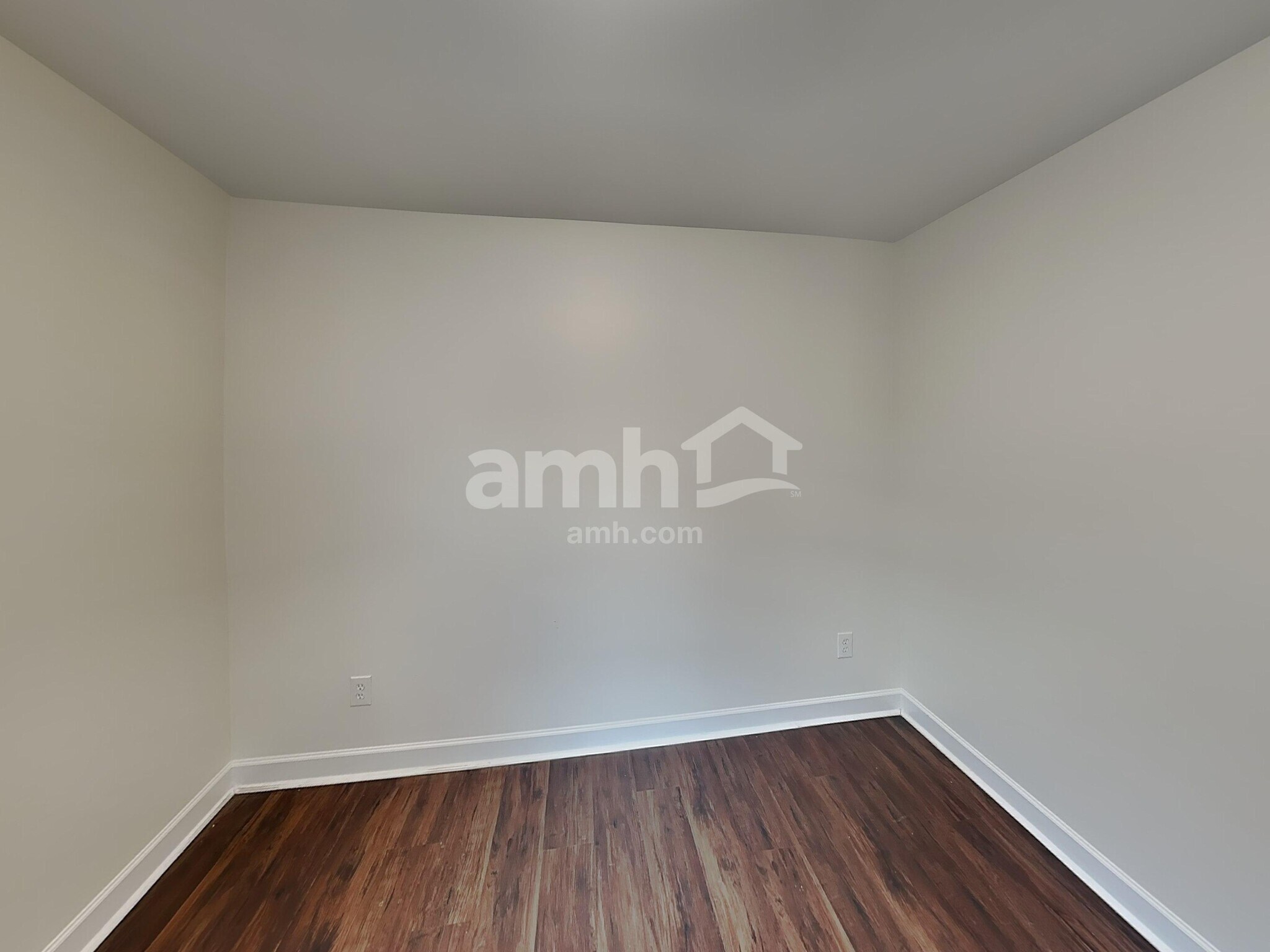 Building Photo - 3058 Romain Trail