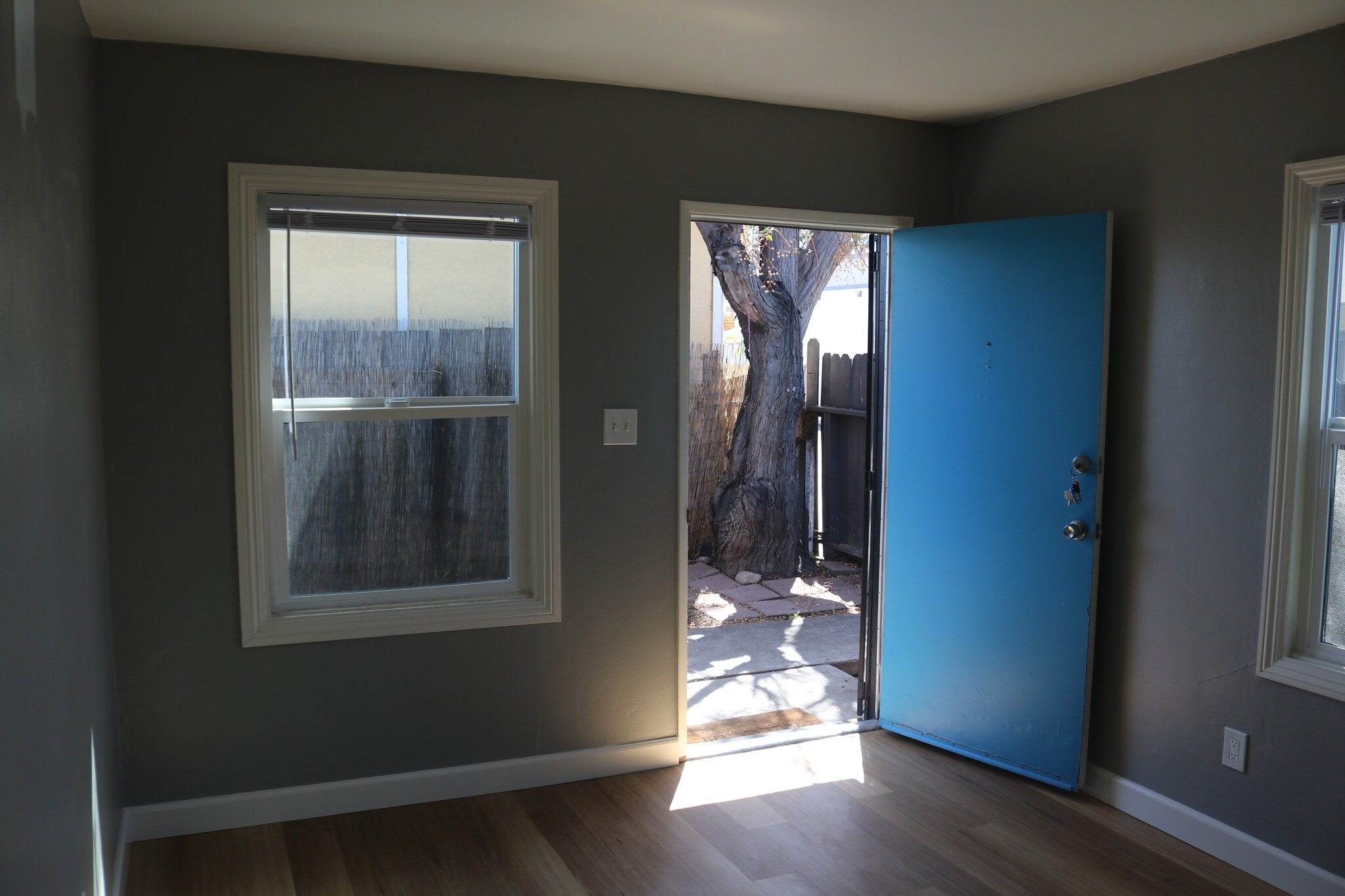 Building Photo - 4336 Wilson Ave