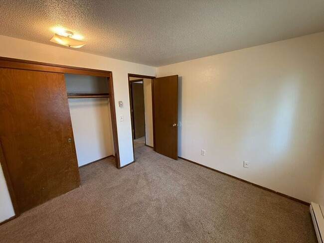 Building Photo - 3779 Iberis St NE
