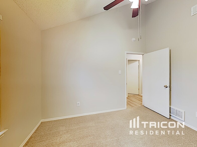 Building Photo - 4116 Amy Dr