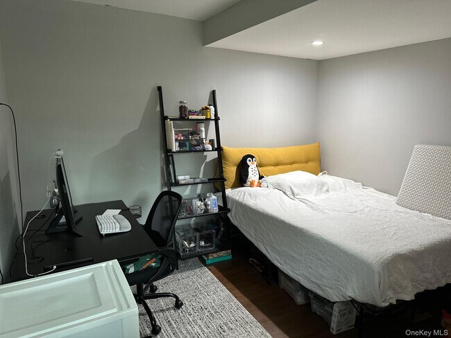 Building Photo - 71 Lannon Pl