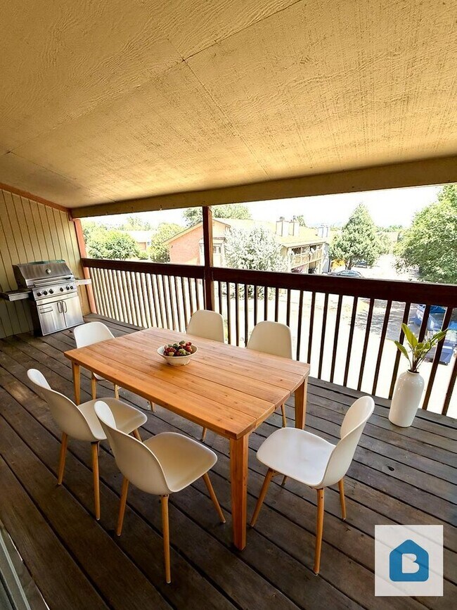 Building Photo - 4015 Stonedike Dr