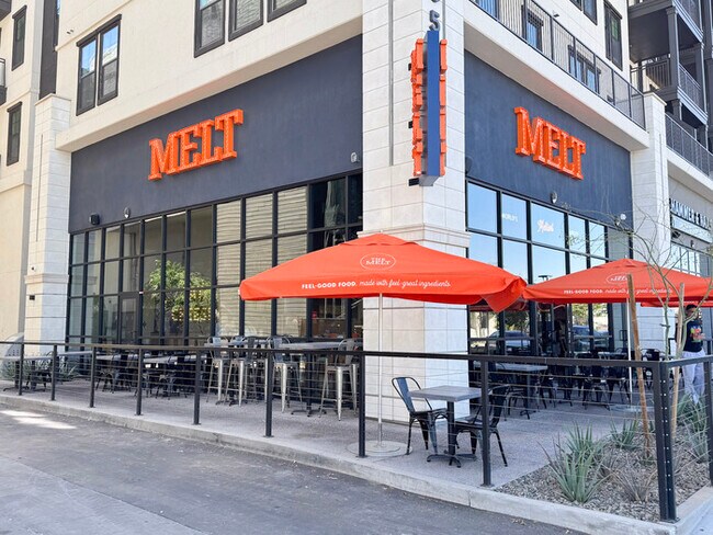 Building Photo - 2Bed/2Bath w/ Office-House at 40th St/Cactus-Garg!