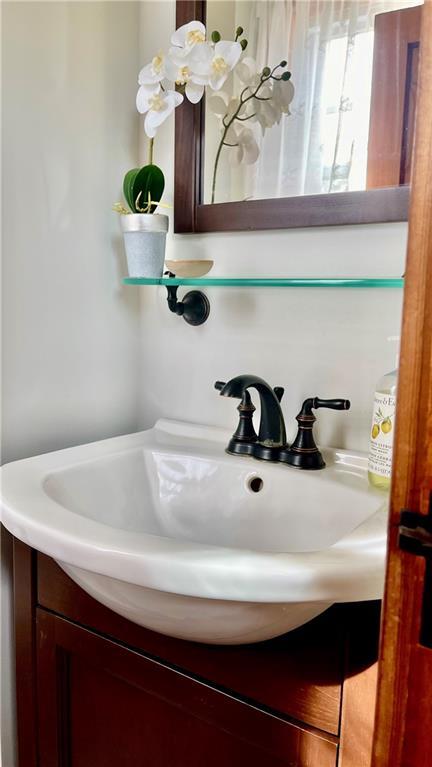 Building Photo - 11 White St