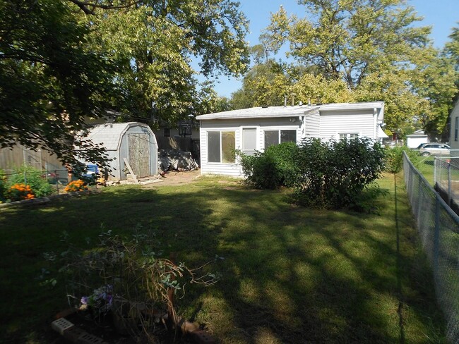 Building Photo - 3309 Ave I