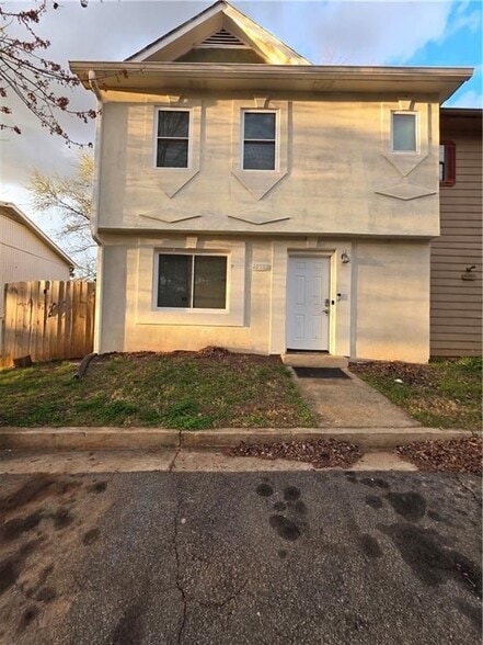 Building Photo - 1952 Padgett Dr